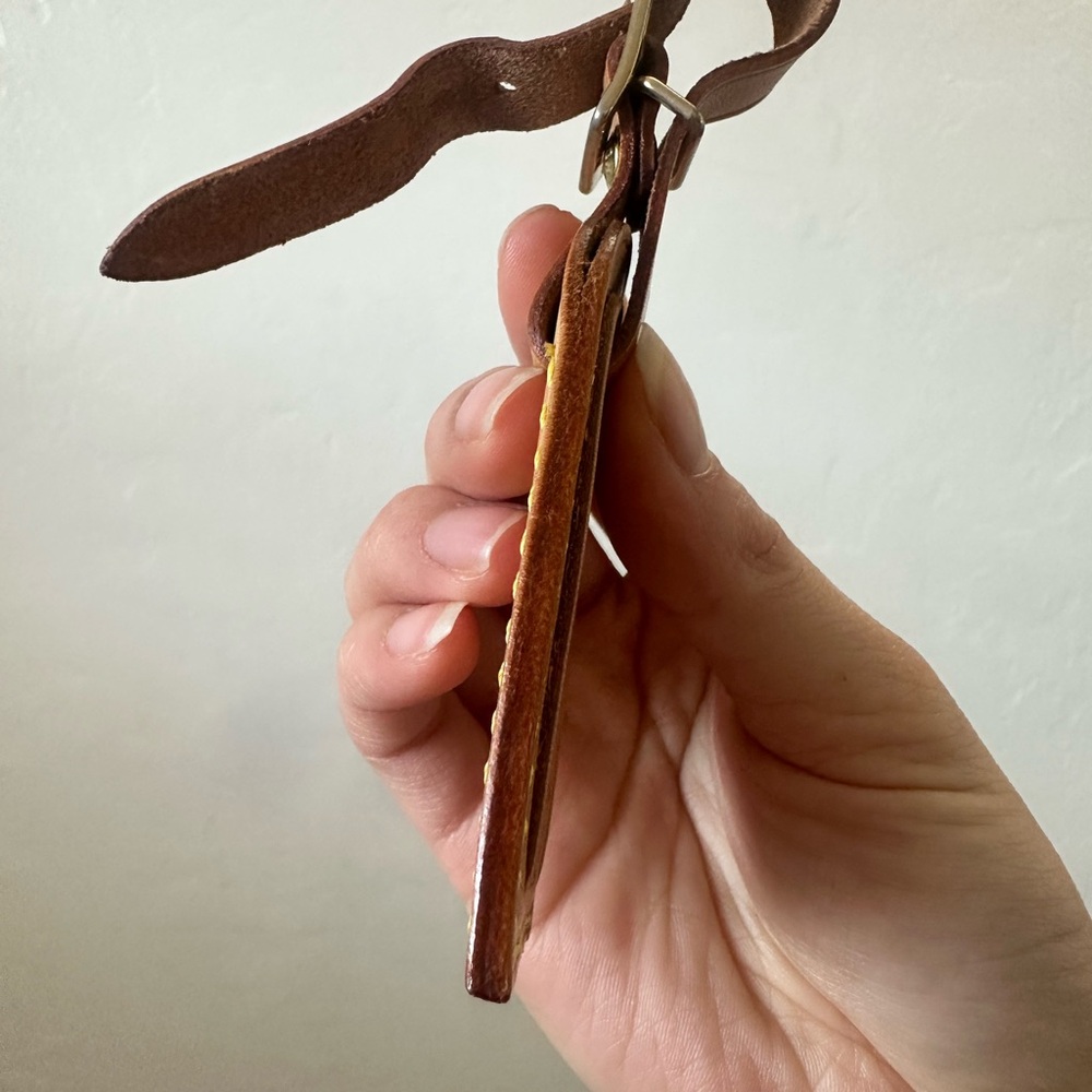 Louis Vuitton Leather Luggage Tag - Picture 3 of 4
